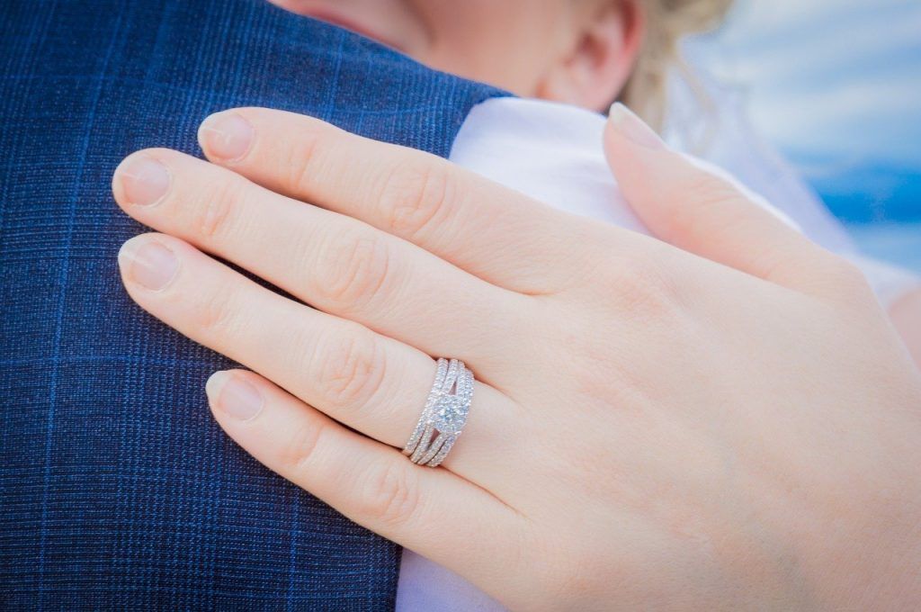 8 anillos de pedida preciosos para que diga "sí quiero"
